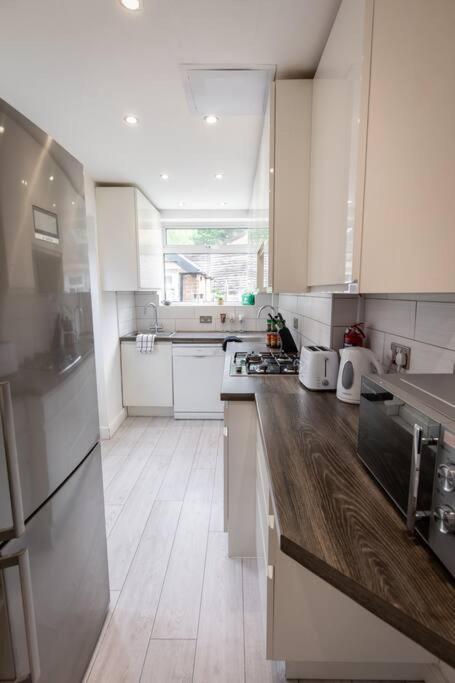 Windsor House 3 Bedrooms Sleeps 8 Manchester Dış mekan fotoğraf